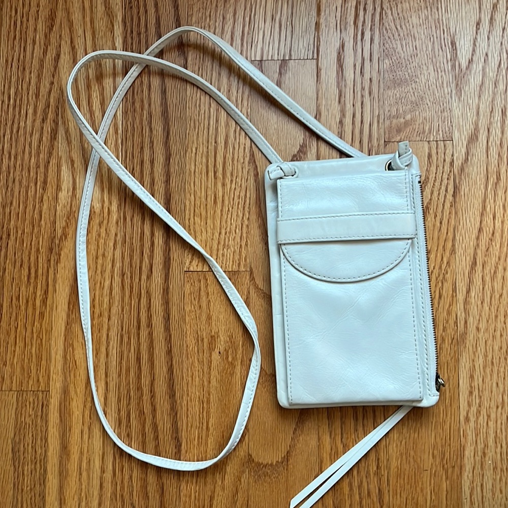 Hobo Agile crossbody phone/wallet holder